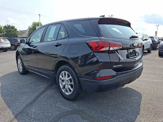 Used 2023 Chevrolet Equinox LS w/ Driver Confidence II Package FWD image 4