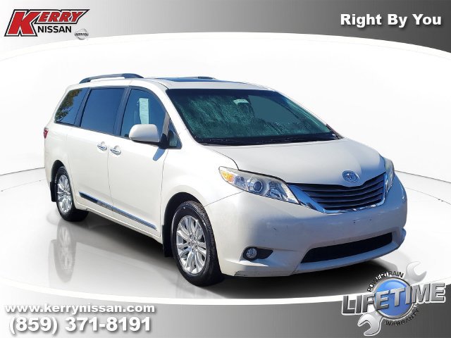 Used 2015 Toyota Sienna XLE w/ XLE Navigation Package FWD 360° Tour