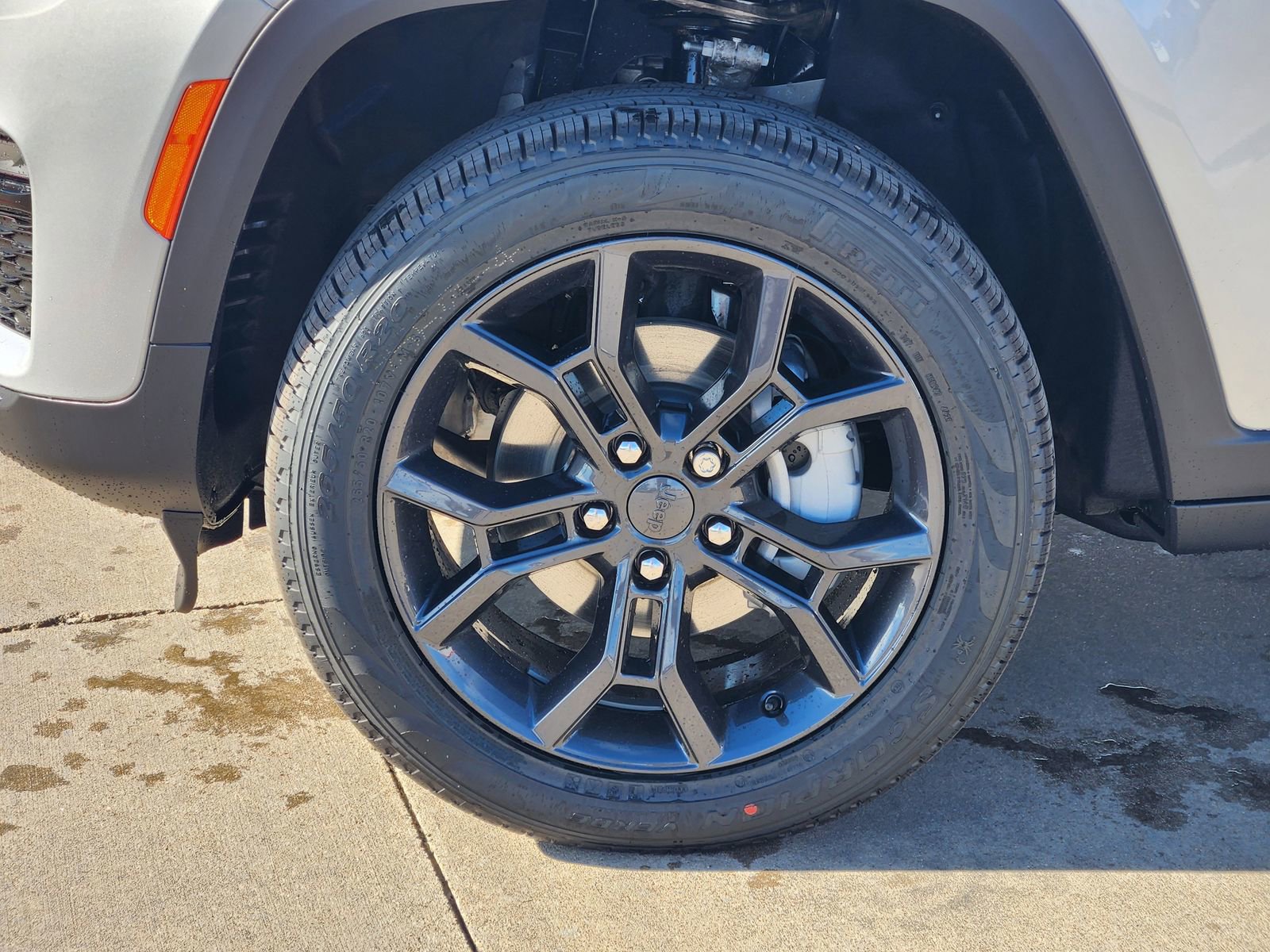 New 2025 Jeep Grand Cherokee Limited image 11