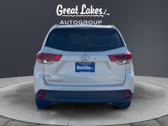 Used 2019 Toyota Highlander XLE image 4