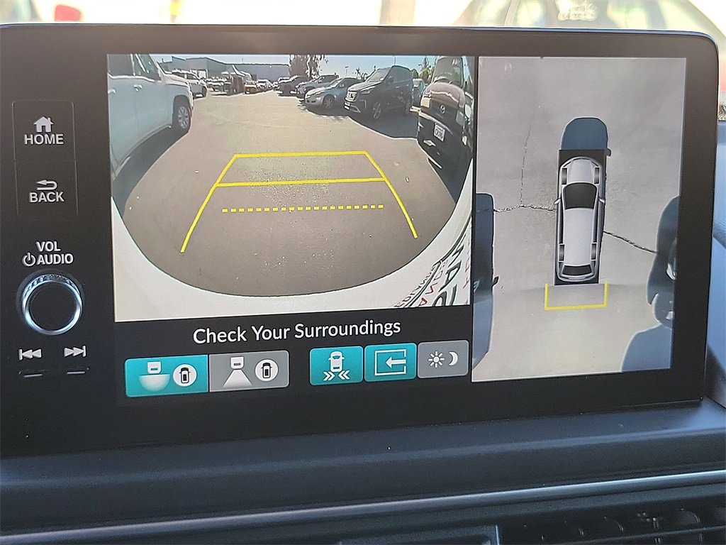 Used 2023 Honda Pilot Elite image 8