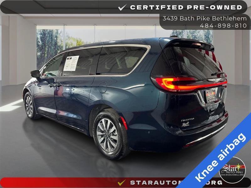 Used 2023 Chrysler Pacifica Touring-L w/ Uconnect Theater Family Group FWD image 7