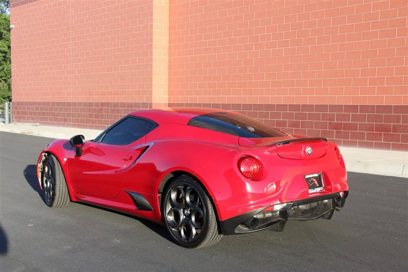 Used 2015 Alfa Romeo 4C Launch Edition w/ Convenience Group RWD image 6