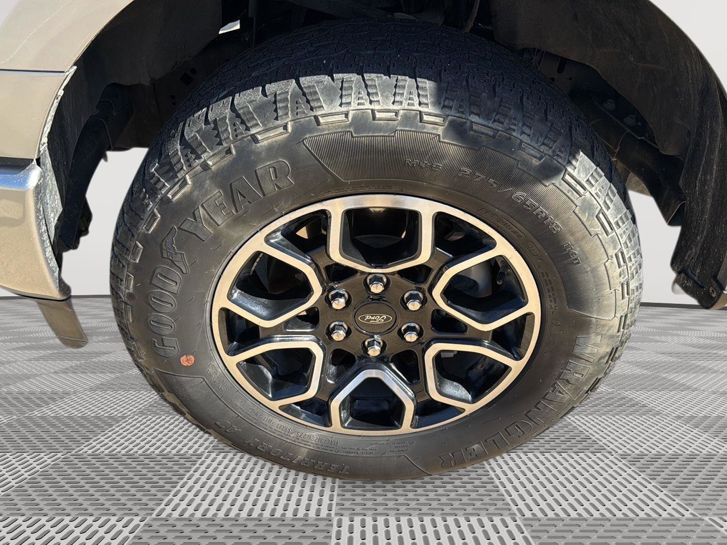 Used 2023 Ford F150 XL w/ STX Appearance Package image 9