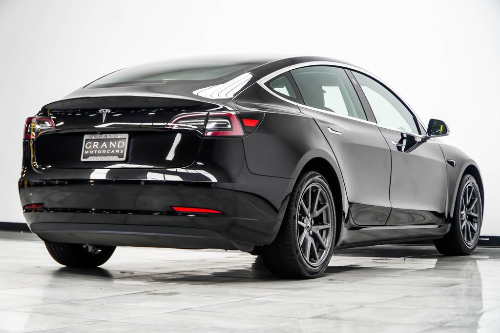Used 2019 Tesla Model 3 Mid Range RWD image 14