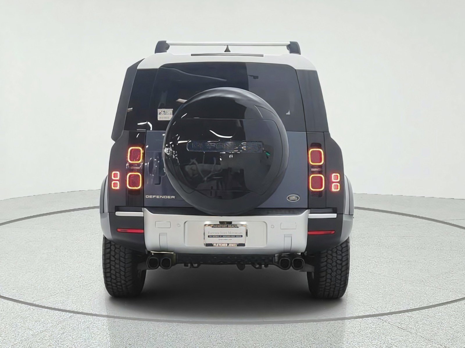 Used 2023 Land Rover Defender 90 S AWD/4WD image 6