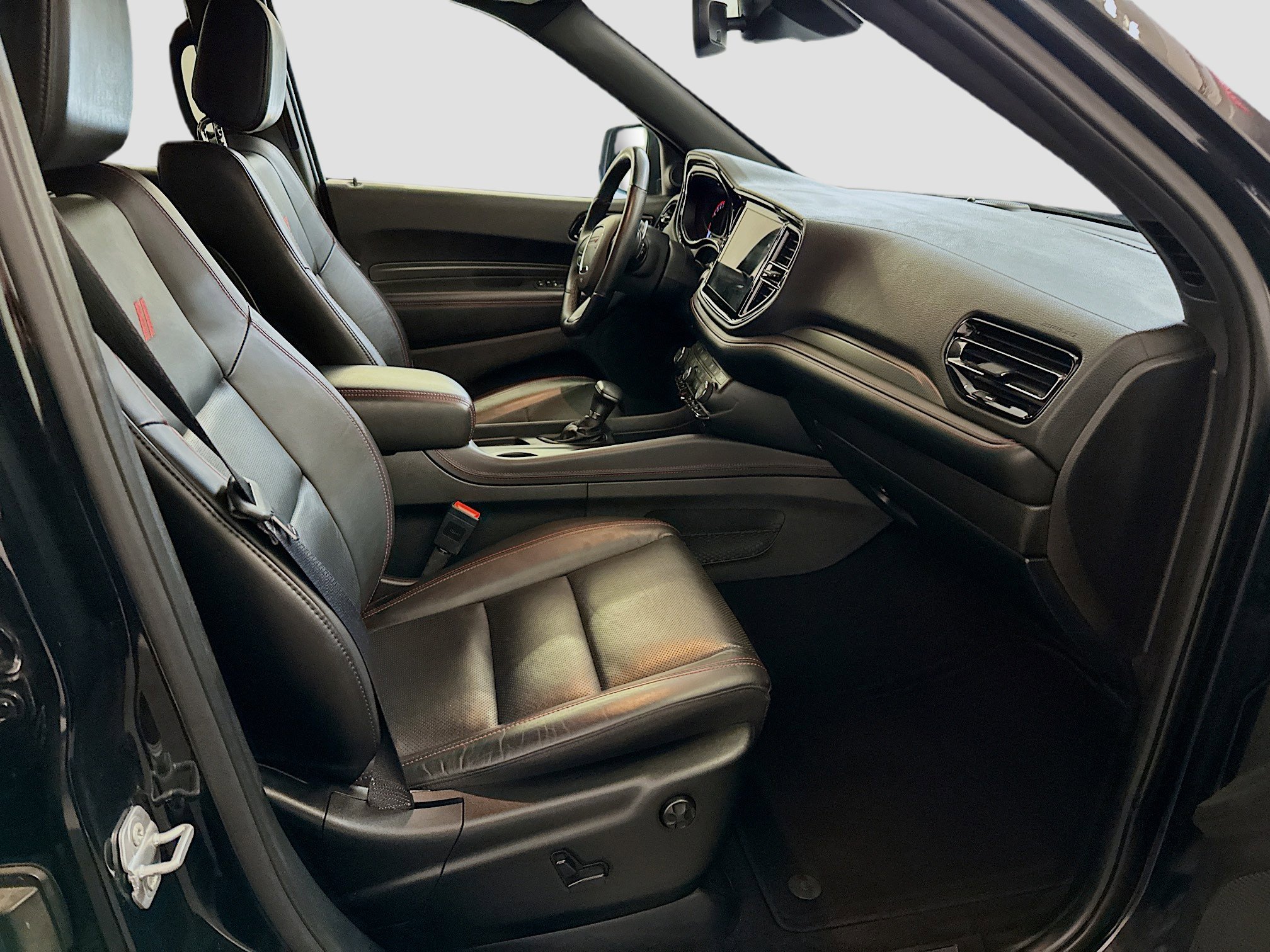 Used 2025 Dodge Durango GT image 35