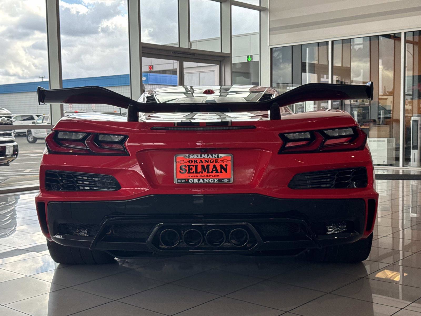 Used 2024 Chevrolet Corvette Z06 w/ Z07 Performance Package image 4