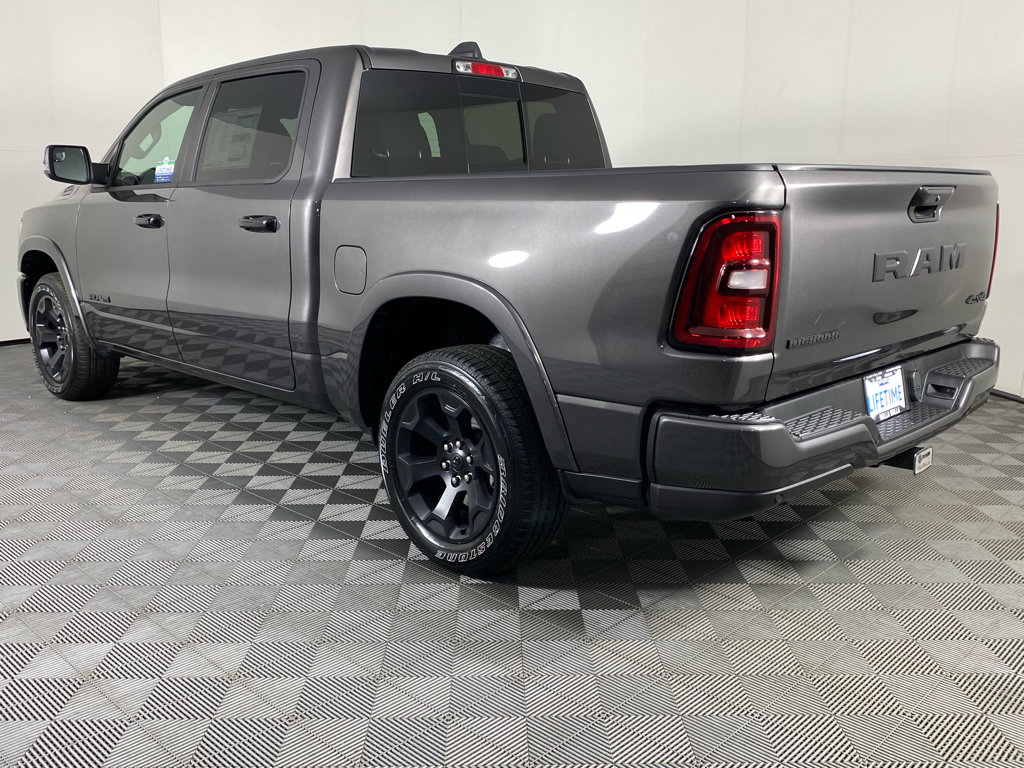 New 2026 RAM 1500 Big Horn AWD/4WD image 18