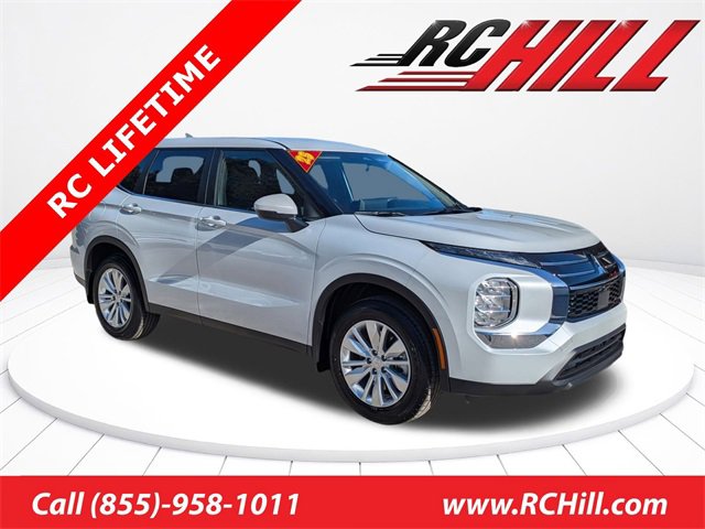 New 2025 Mitsubishi Outlander ES image 1