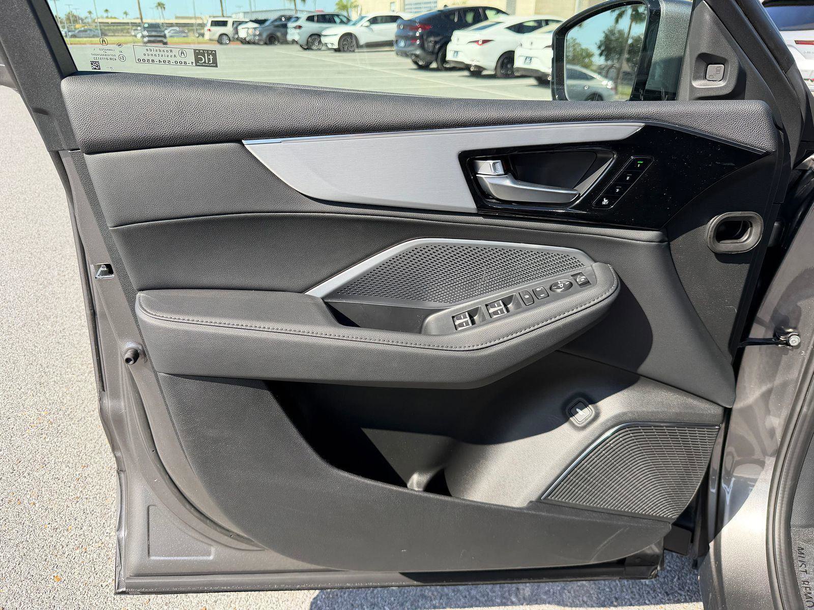 New 2026 Acura MDX SH-AWD image 8