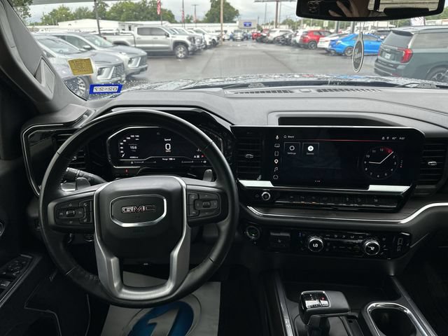 Used 2024 GMC Sierra 1500 SLT AWD/4WD image 12