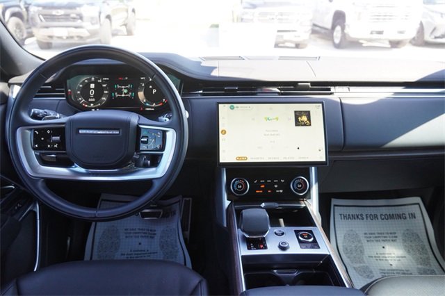 Used 2023 Land Rover Range Rover SE image 15