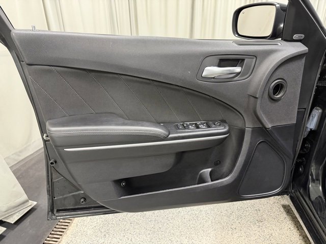 Used 2018 Dodge Charger GT image 17