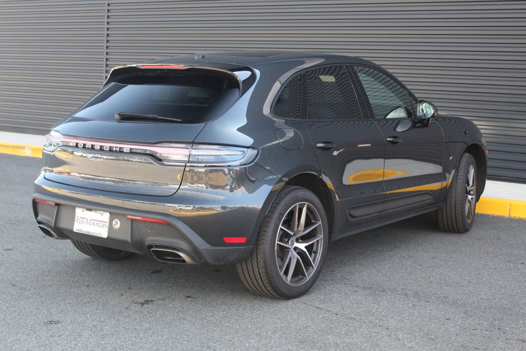 Certified 2026 Porsche Macan AWD/4WD image 8