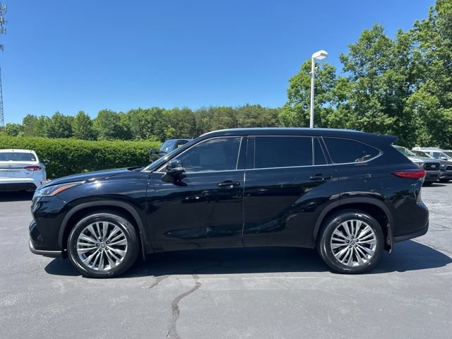 Used 2021 Toyota Highlander Platinum AWD/4WD image 12
