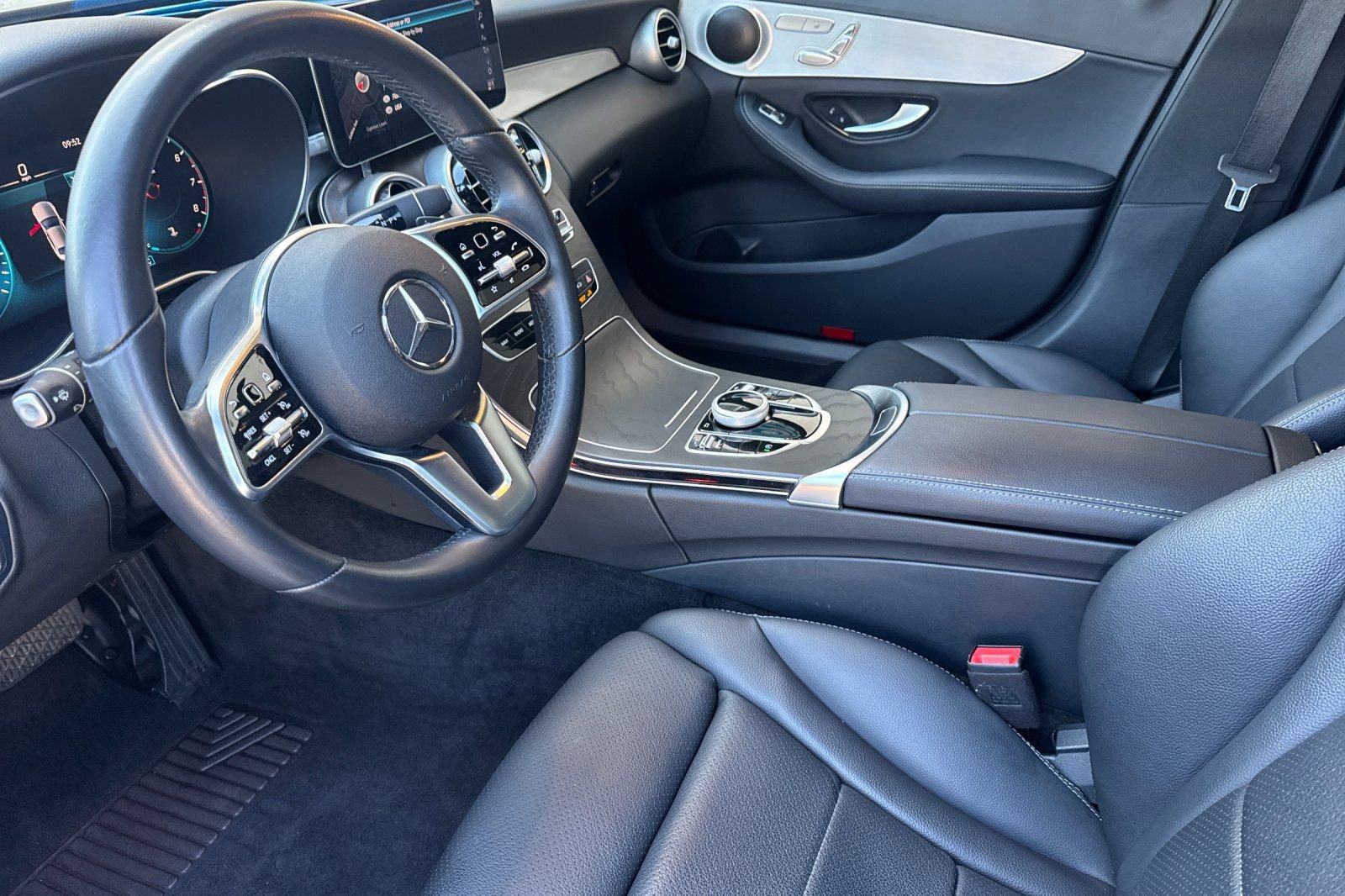 Used 2021 Mercedes-Benz C 300 Sedan image 13
