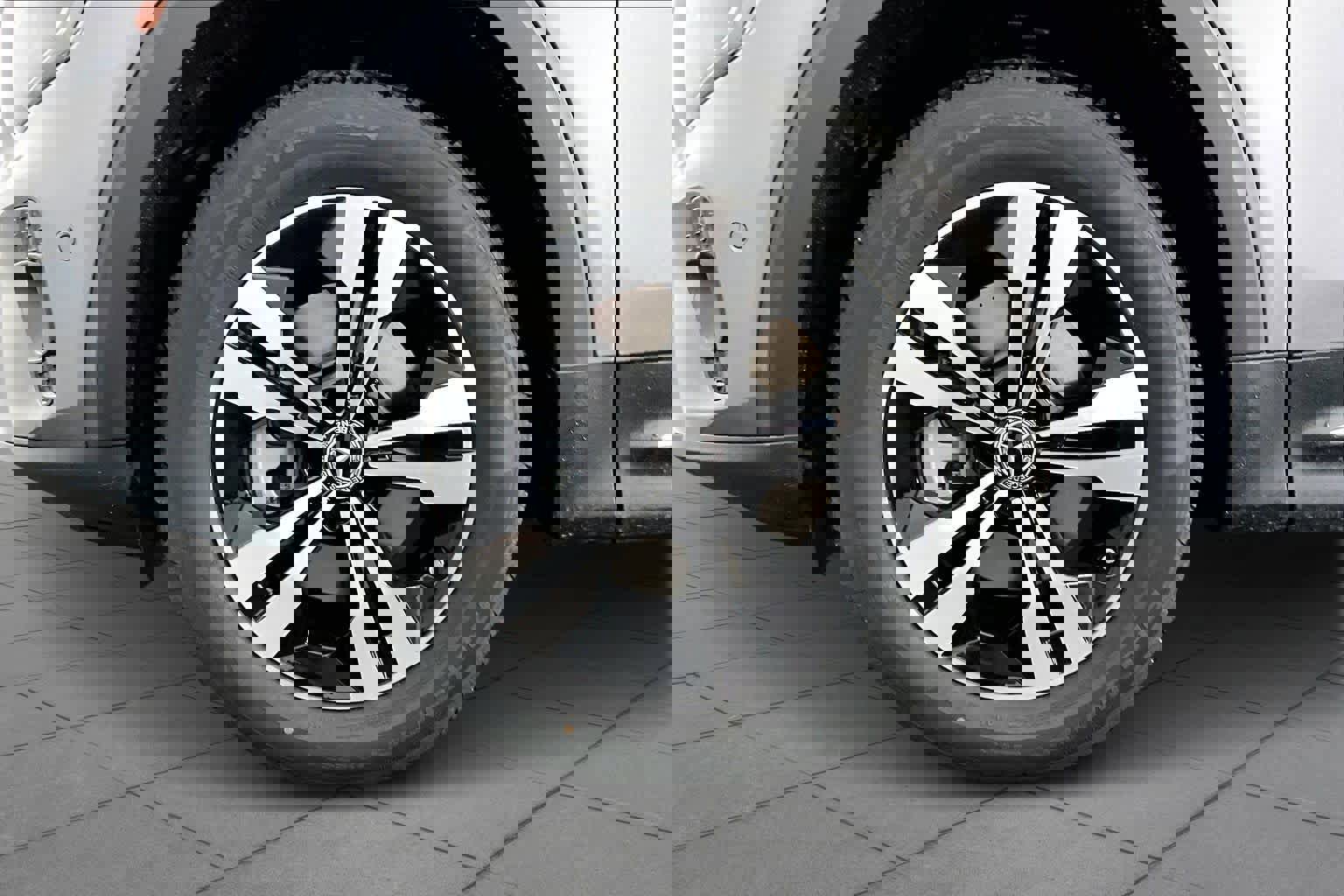 New 2026 Mercedes-Benz GLB 250 4MATIC image 16