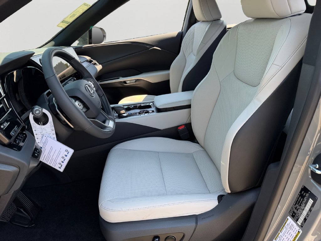 New 2026 Lexus RX 350 F Sport w/ Convenience Package AWD/4WD image 12