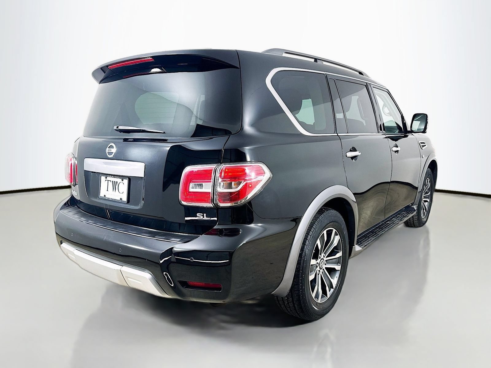 Used 2018 Nissan Armada SL AWD/4WD image 5
