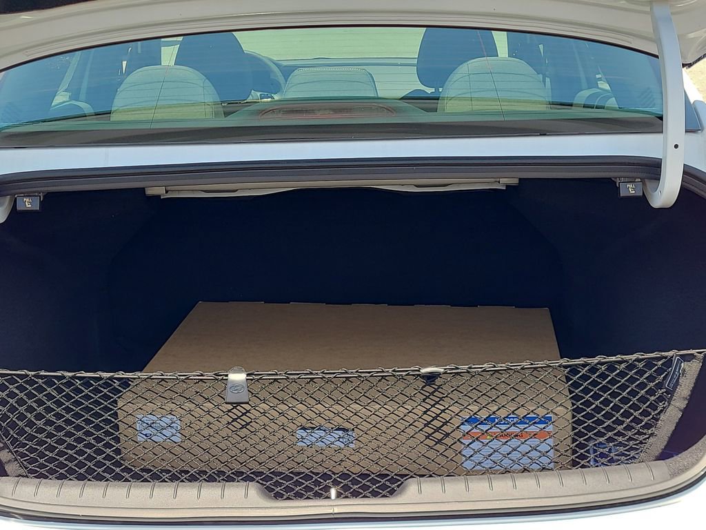 New 2025 Hyundai Elantra Blue image 4