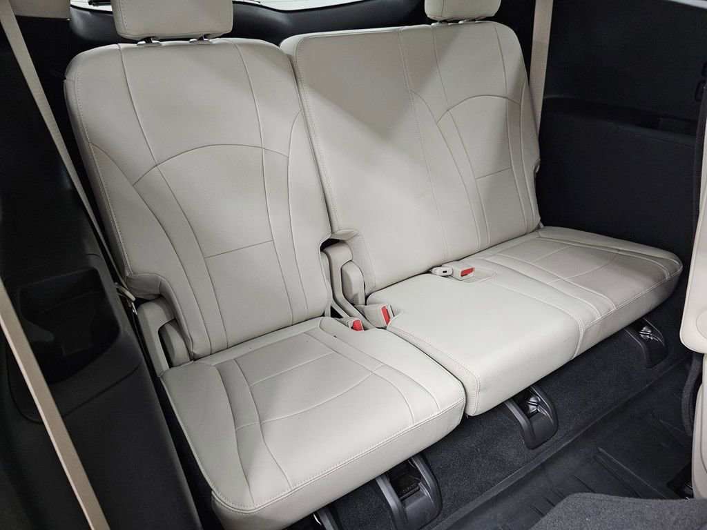 Used 2022 Buick Enclave Premium w/ Experience Buick Package image 26