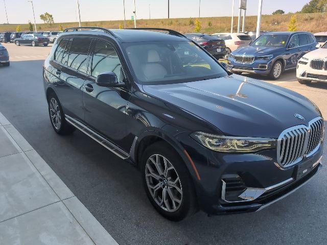 Used 2022 BMW X7 xDrive40i w/ Executive Package image 1
