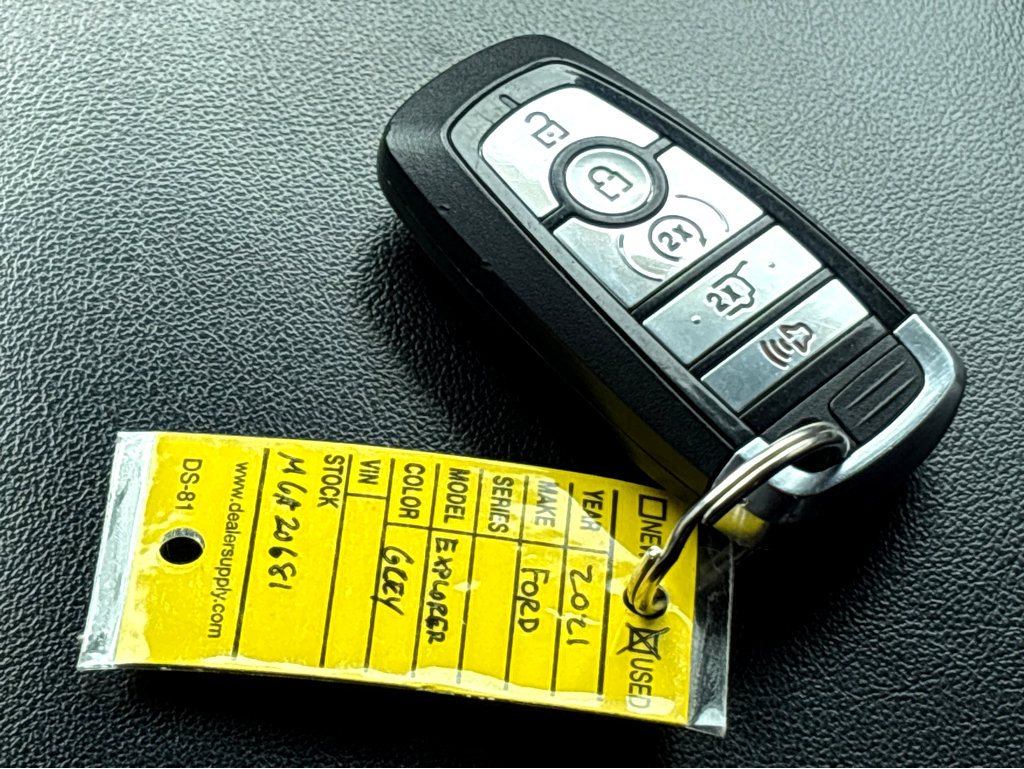 Used 2021 Ford Explorer XLT w/ Equipment Group 202A image 21