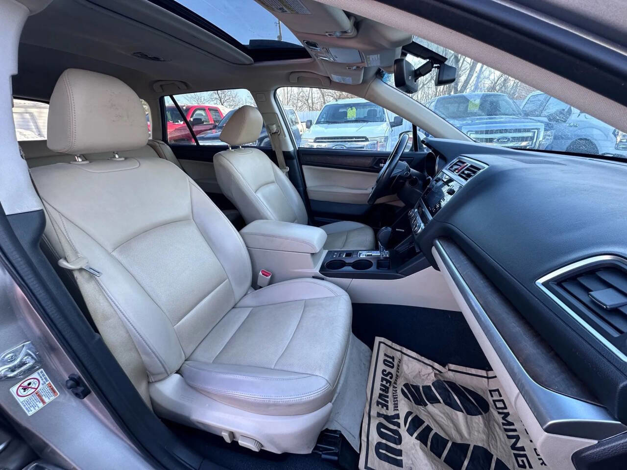 Used 2017 Subaru Outback 3.6R Limited image 14