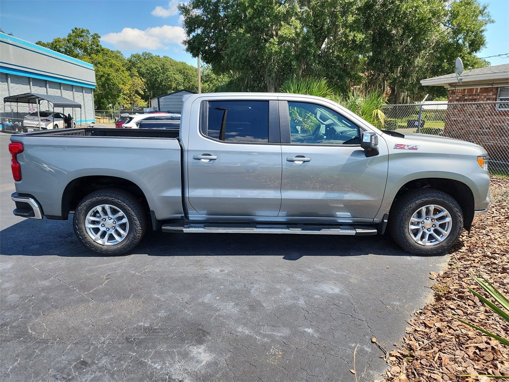 New 2026 Chevrolet Silverado 1500 LT image 3