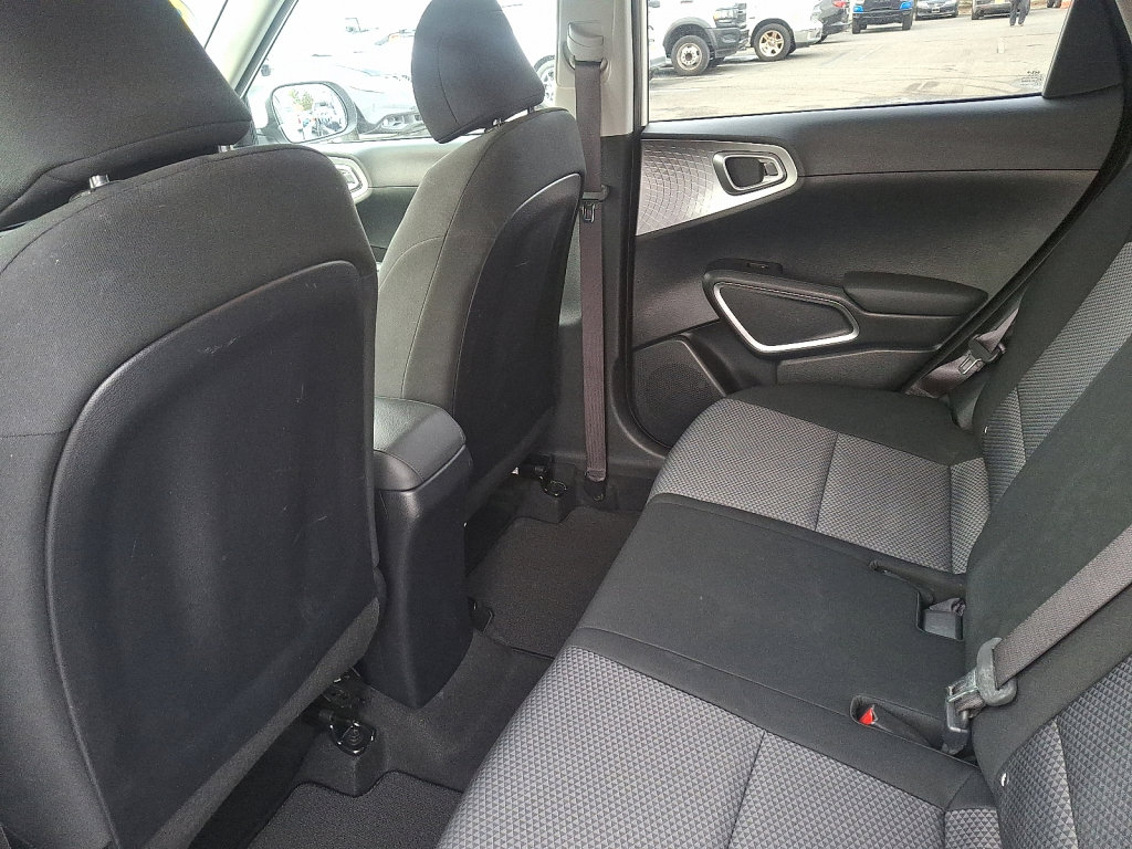 Used 2023 Kia Soul LX w/ Option Group 015 image 20