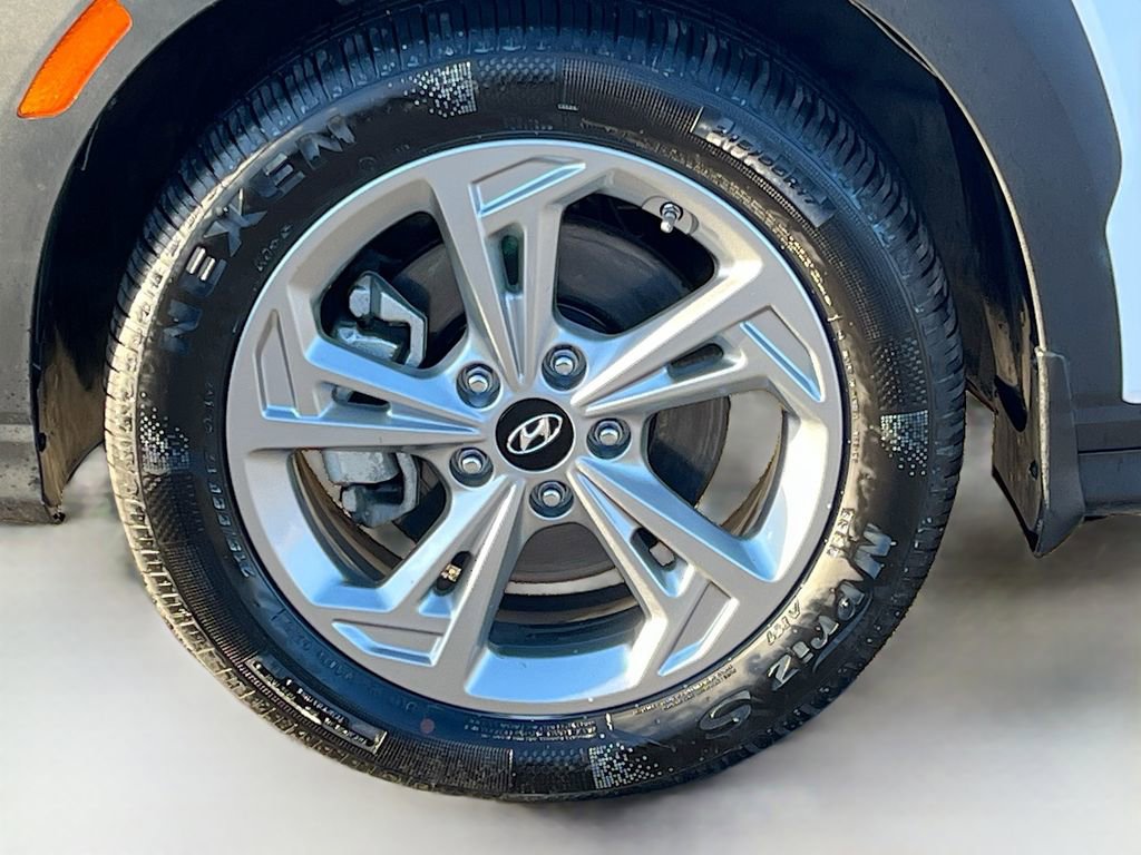 Used 2023 Hyundai Kona SEL w/ Cargo Package image 28