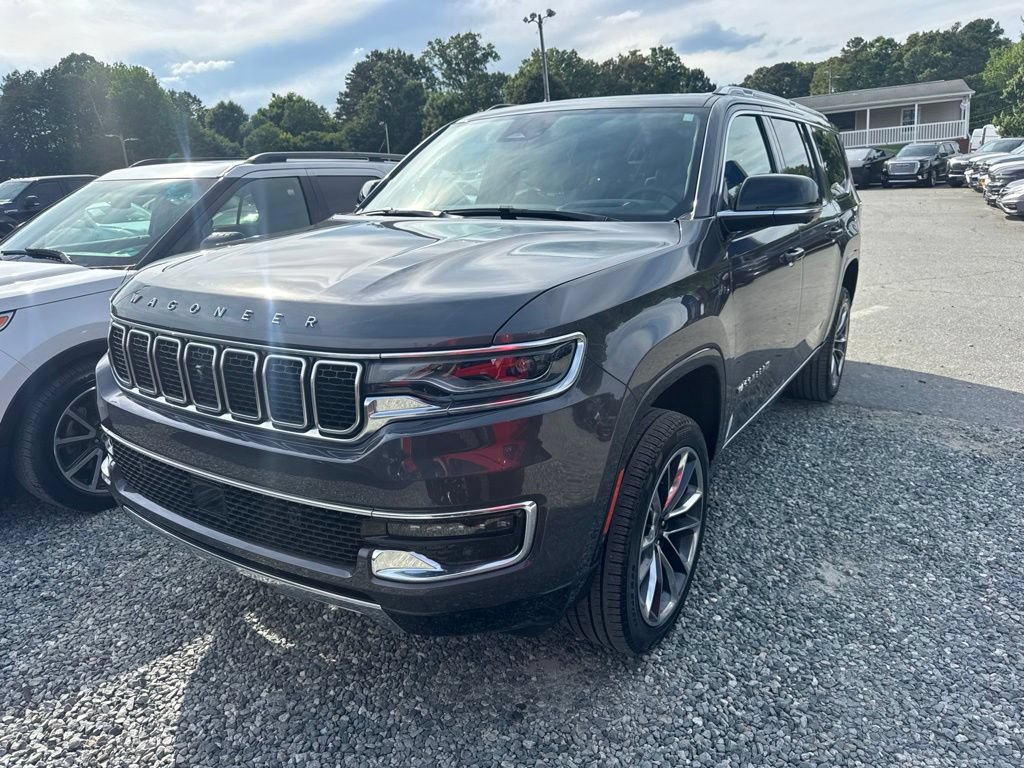 Used 2024 Jeep Wagoneer L Series III w/ Premium Group I AWD/4WD image 1