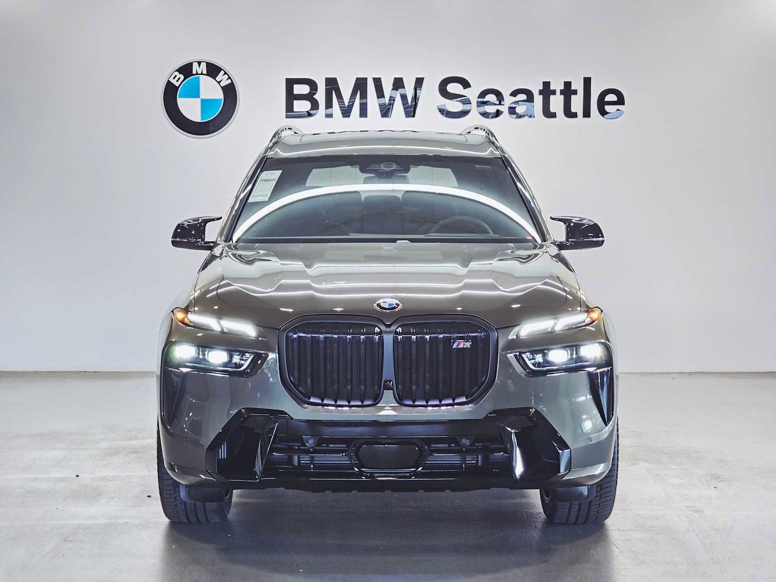 New 2026 BMW X7 M60i image 6