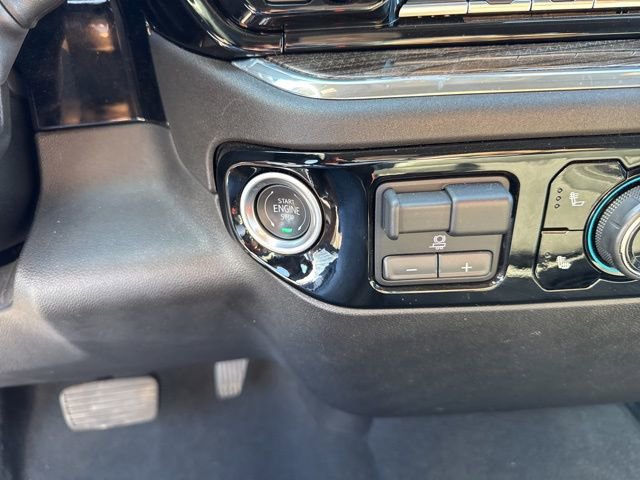 Used 2025 Chevrolet Silverado 1500 LT image 16