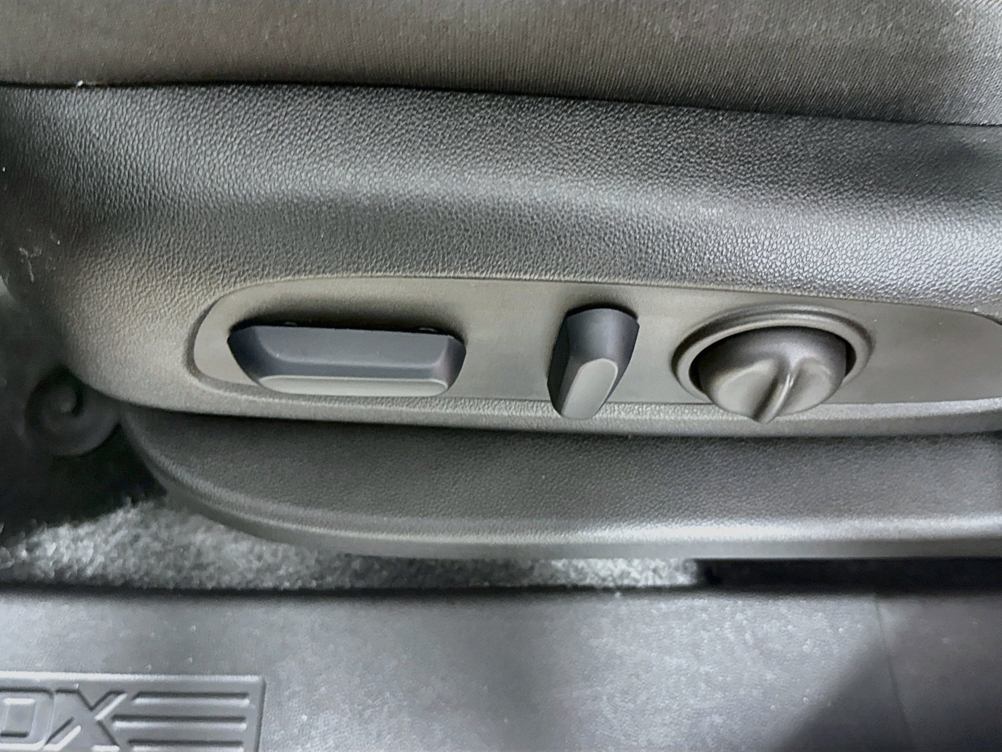 Used 2023 Chevrolet Equinox LT FWD image 22