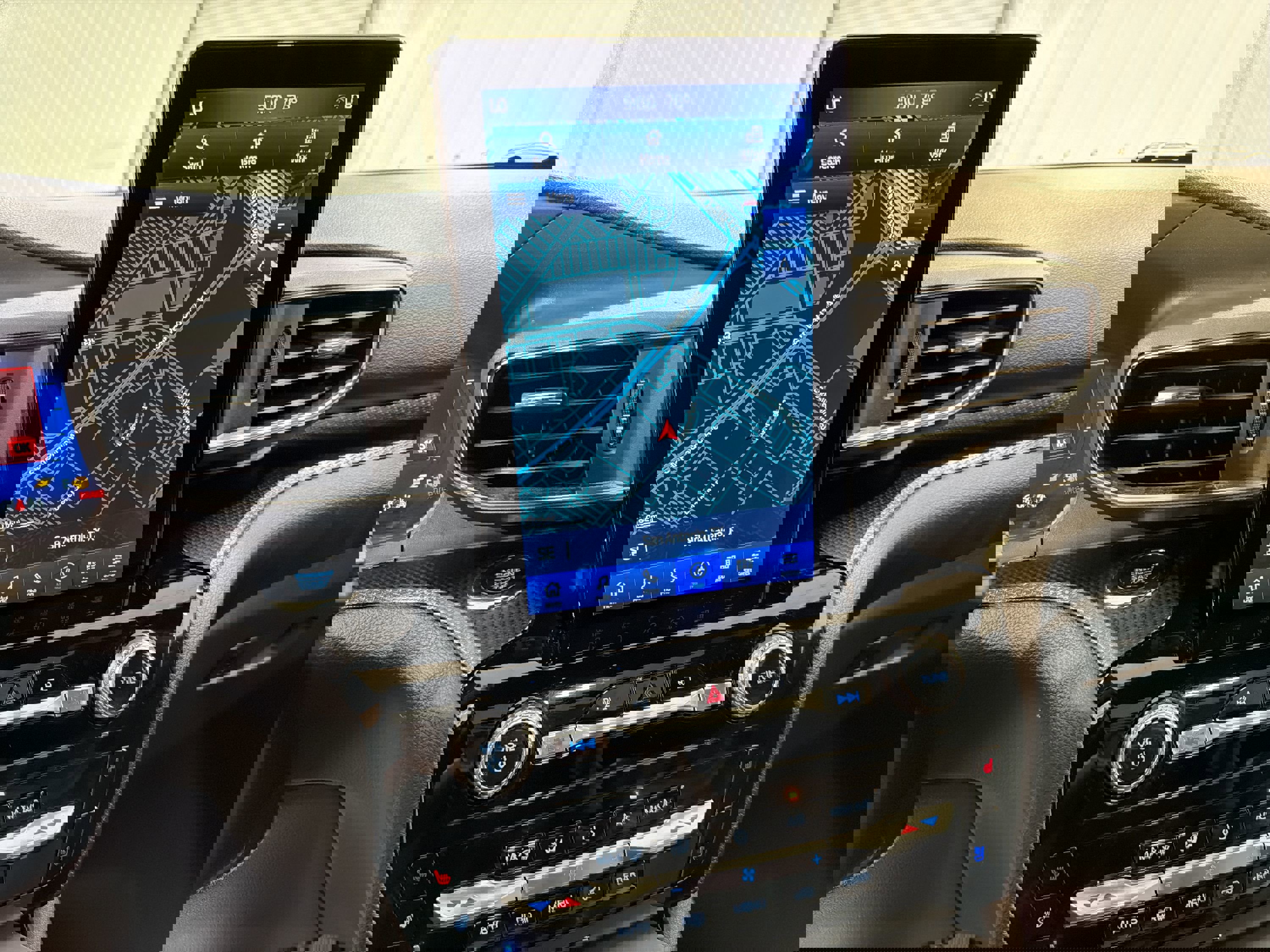 Used 2022 Ford Explorer ST w/ Equipment Group 401A image 19