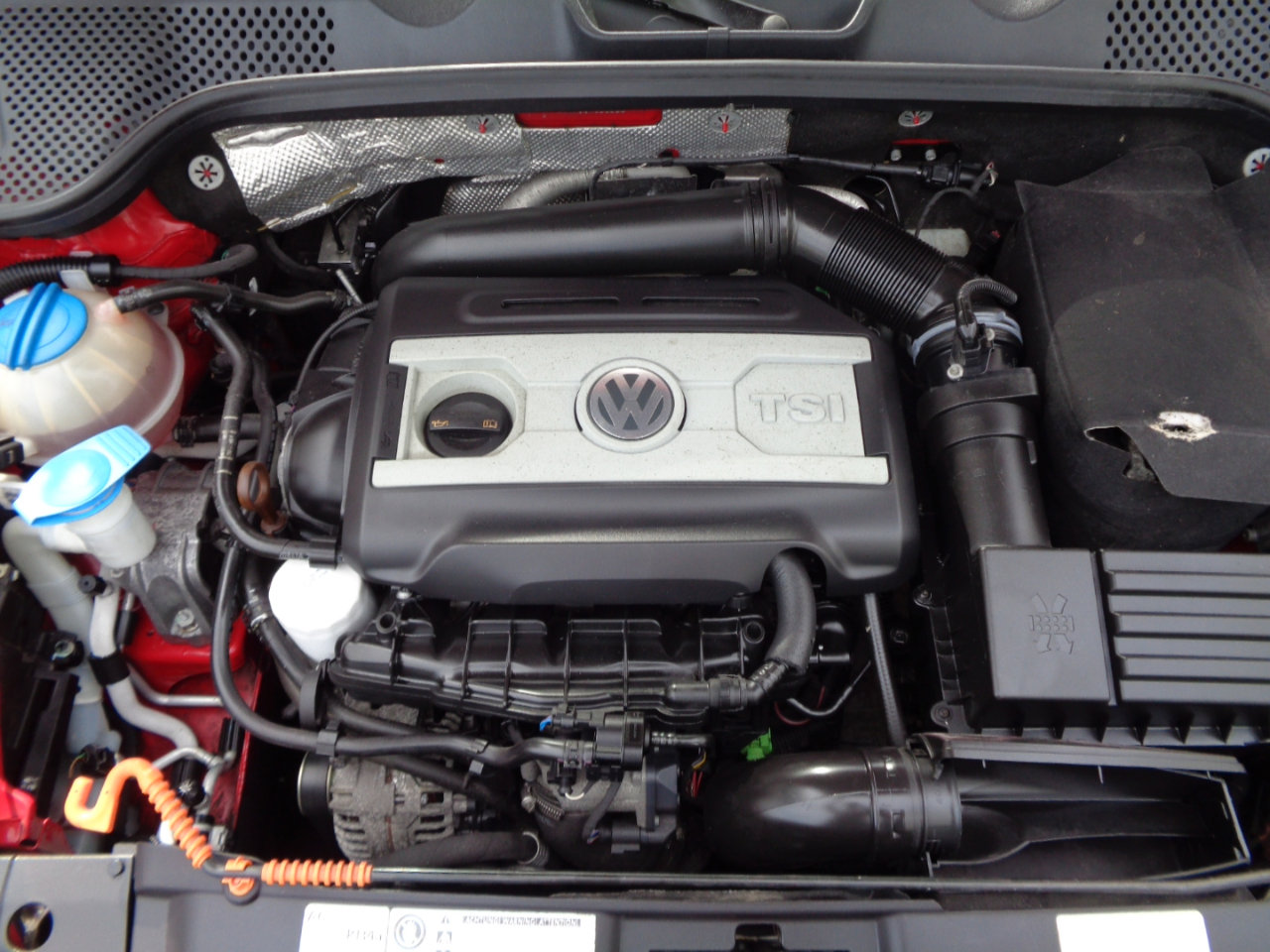 Used 2012 Volkswagen Beetle 2.0T image 34