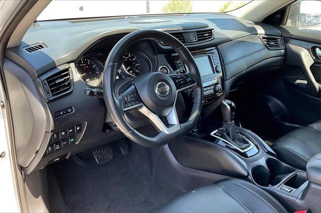 Certified 2019 Nissan Rogue SL w/ Premium Package image 9