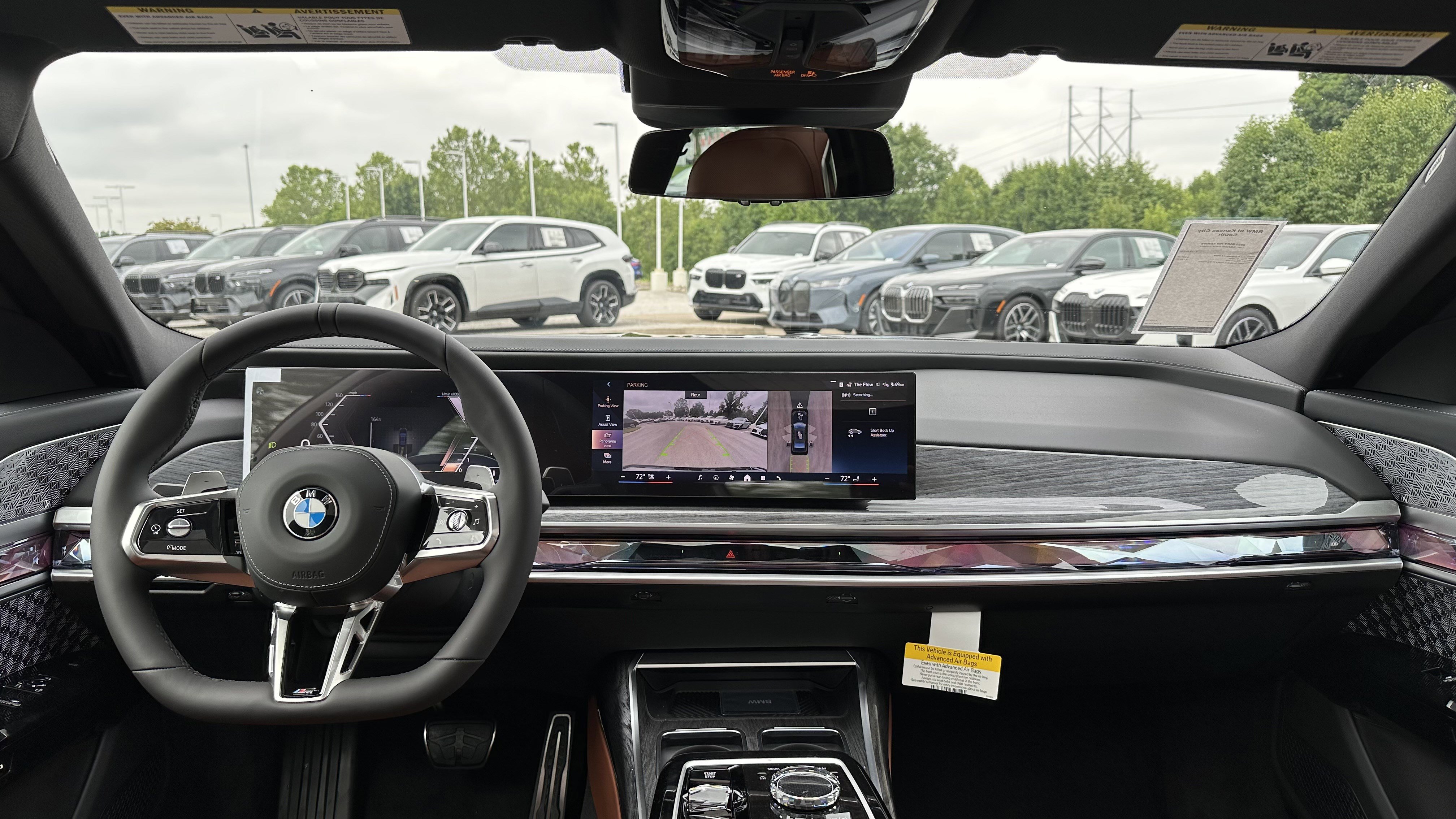 Used 2025 BMW 760i xDrive w/ Executive Package image 31