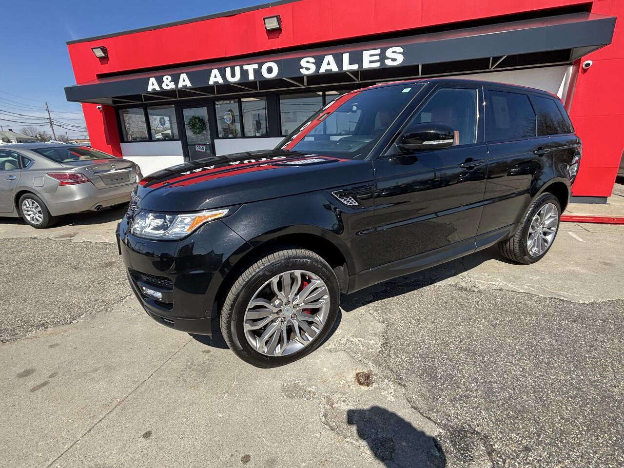 Used 2015 Land Rover Range Rover Sport Supercharged AWD/4WD image 16