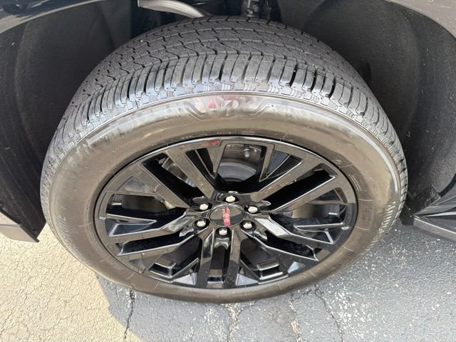Certified 2024 GMC Yukon Denali w/ Advanced Technology Package AWD/4WD image 10