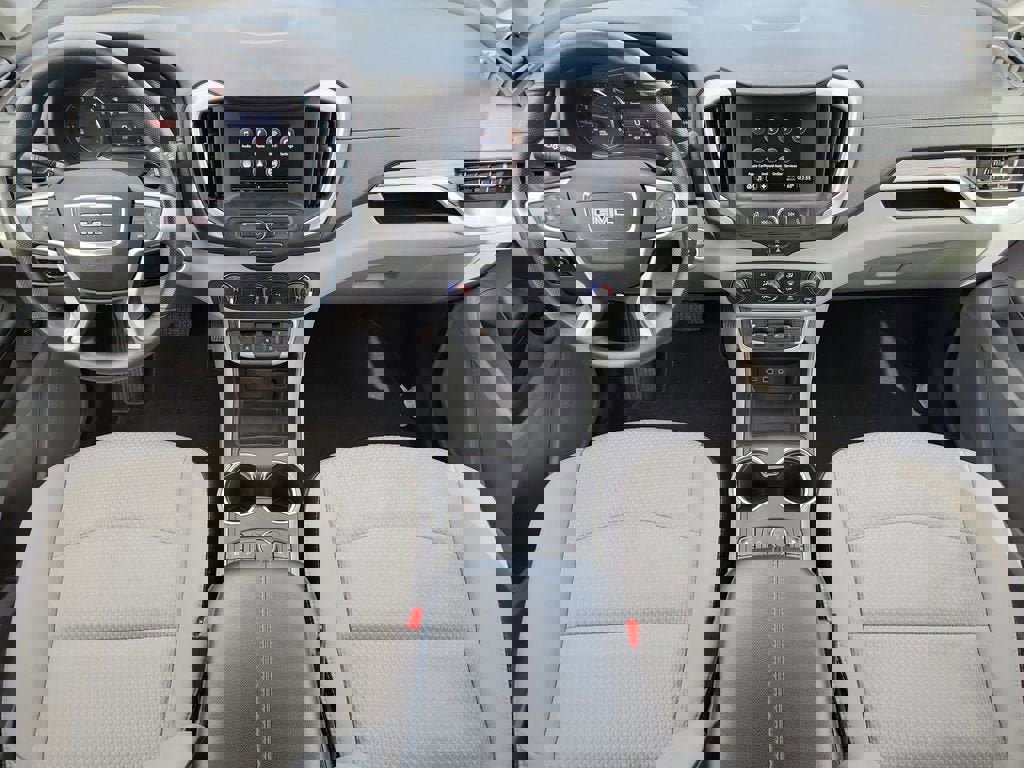Used 2023 GMC Terrain SLE w/ Driver Convenience Package image 10