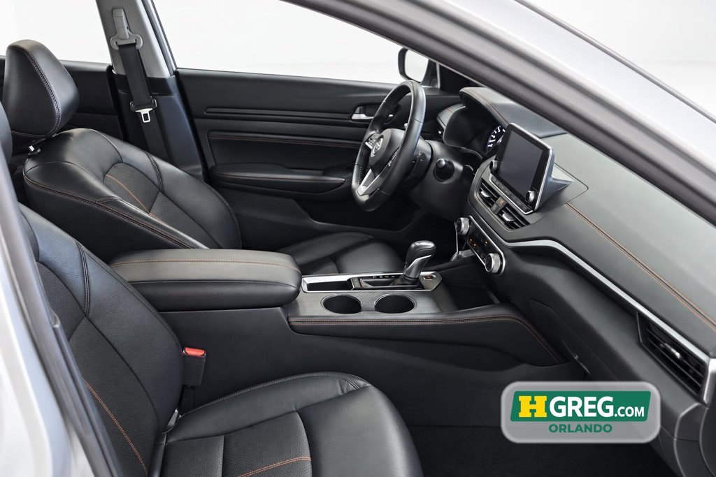 Used 2021 Nissan Altima 2.5 SR FWD image 8