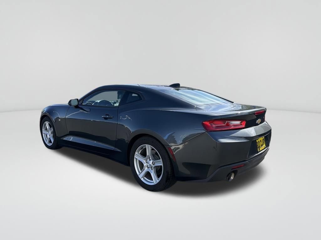 Used 2018 Chevrolet Camaro LT image 3