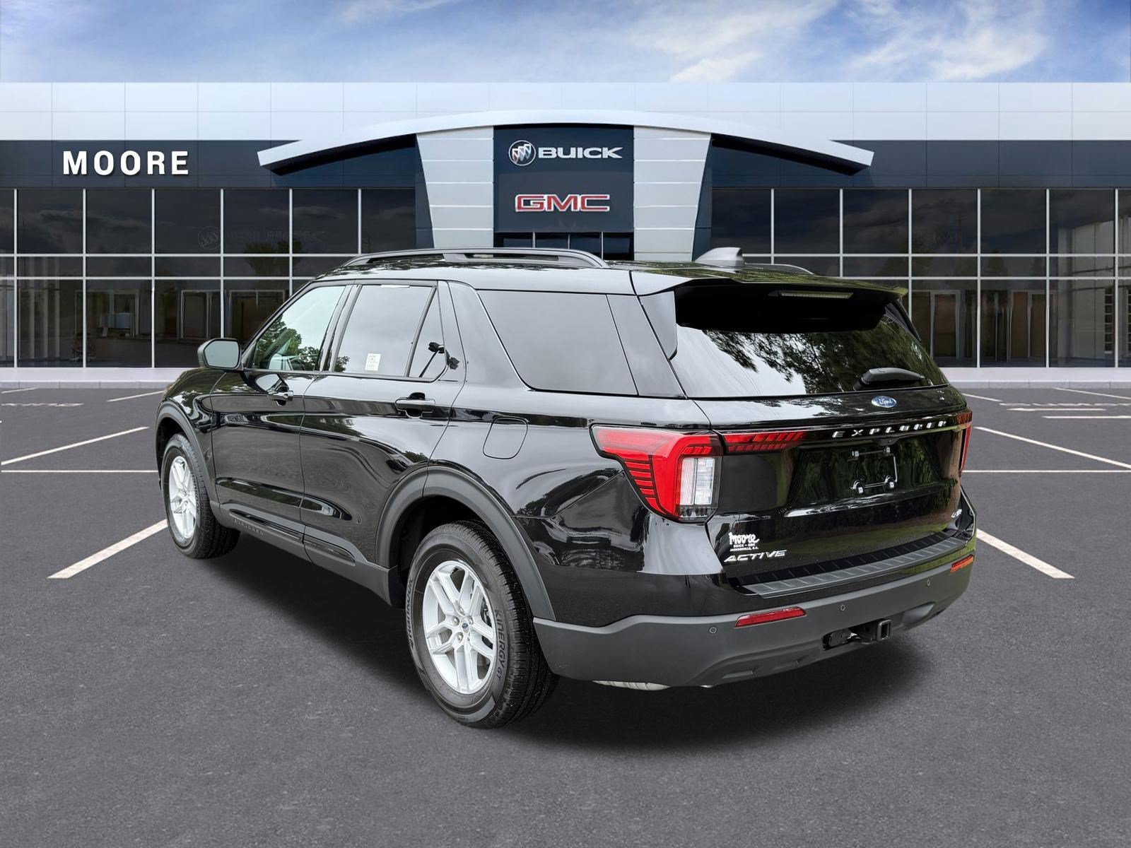 Used 2026 Ford Explorer Active AWD/4WD image 5