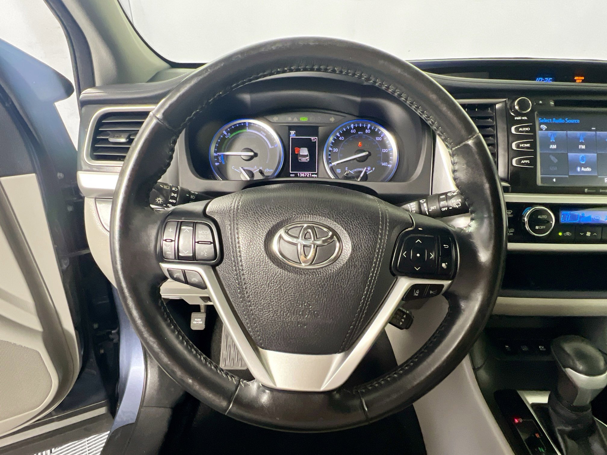 Used 2018 Toyota Highlander XLE AWD/4WD image 17