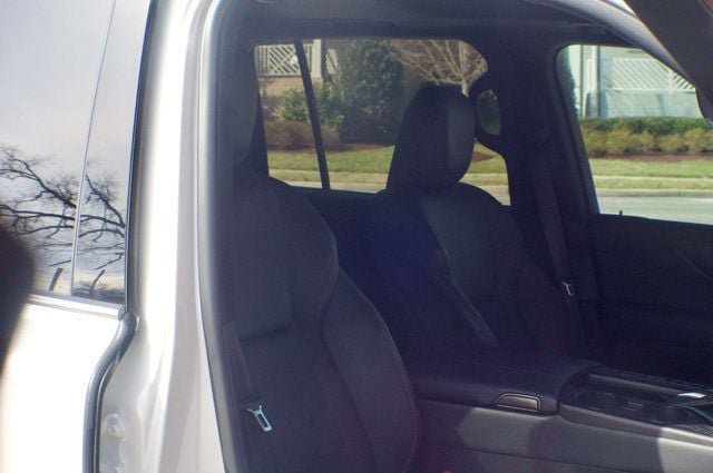 Used 2023 Lexus LX 600 4WD w/ Interior Upgrade Package image 38
