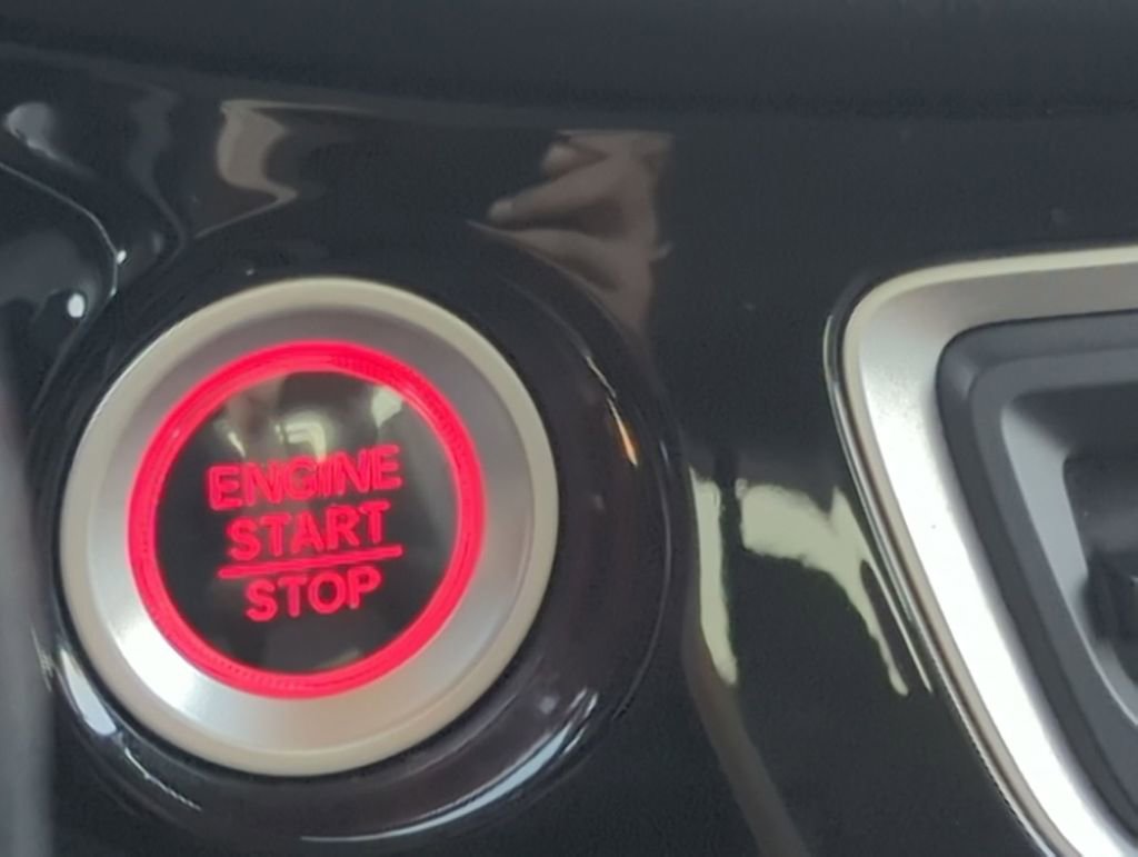 Used 2016 Honda Pilot Touring image 16