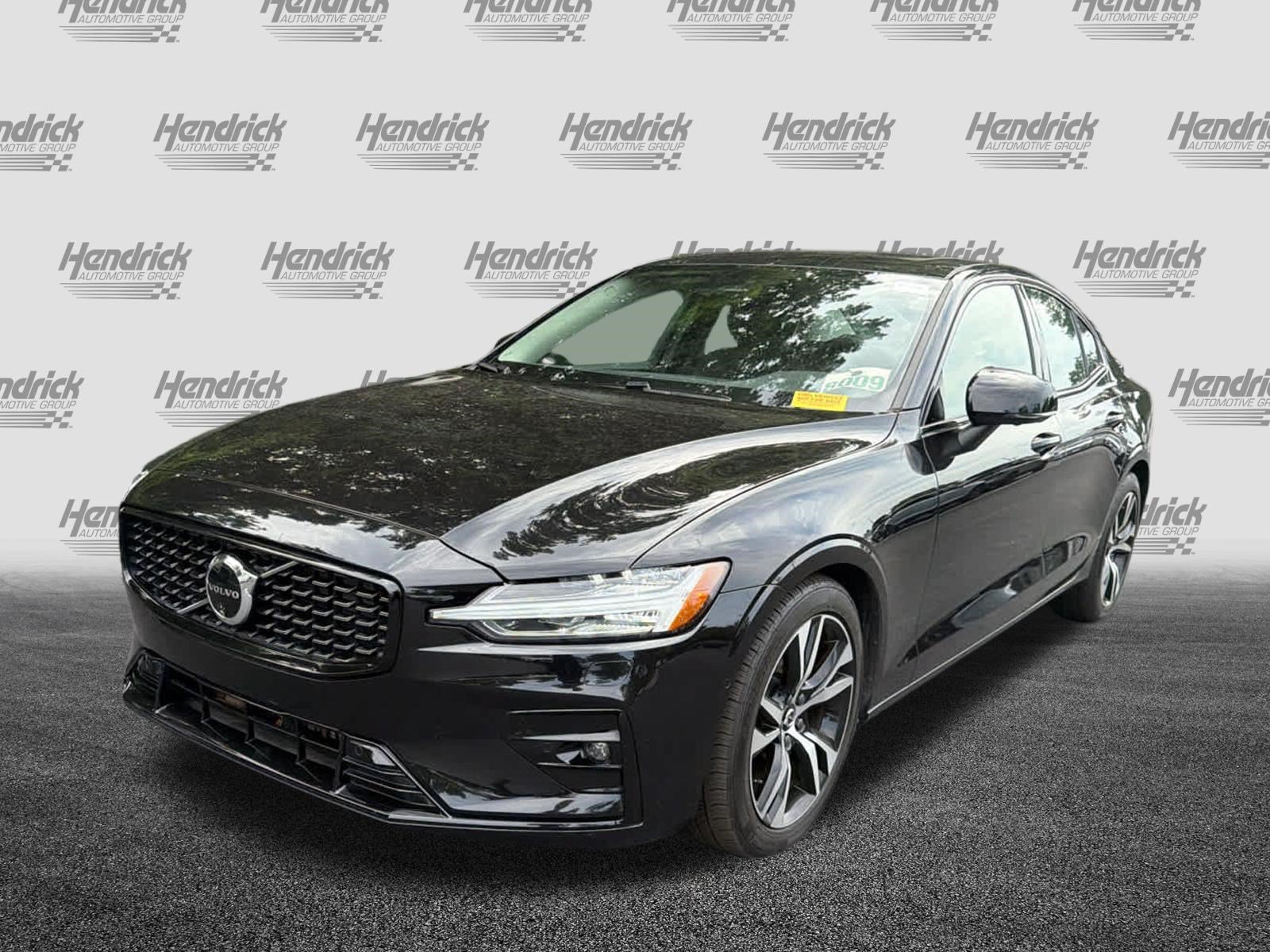 Used 2025 Volvo S60 B5 Plus FWD image 7